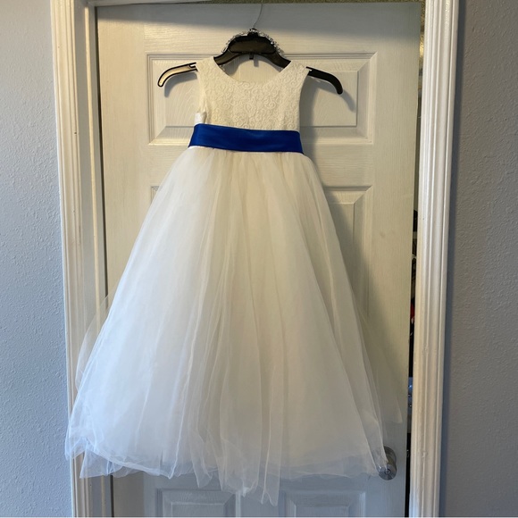 David's Bridal flower girl dress size 5
